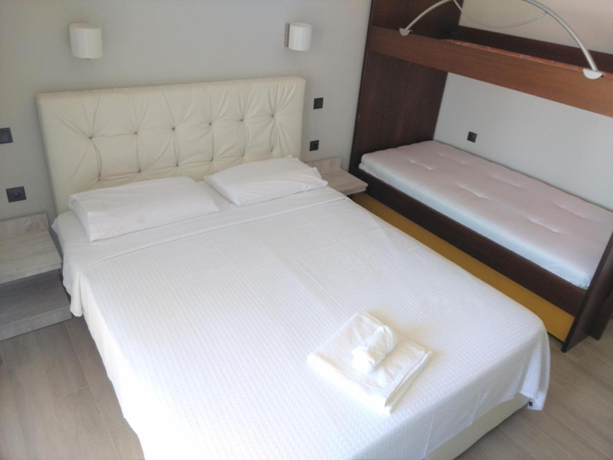 Hill Sun Luxury Suites Nea Iraklia Zewnętrze zdjęcie